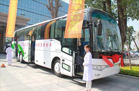 av无码+高潮+白丝 移动体检车为何越来越受市场欢迎